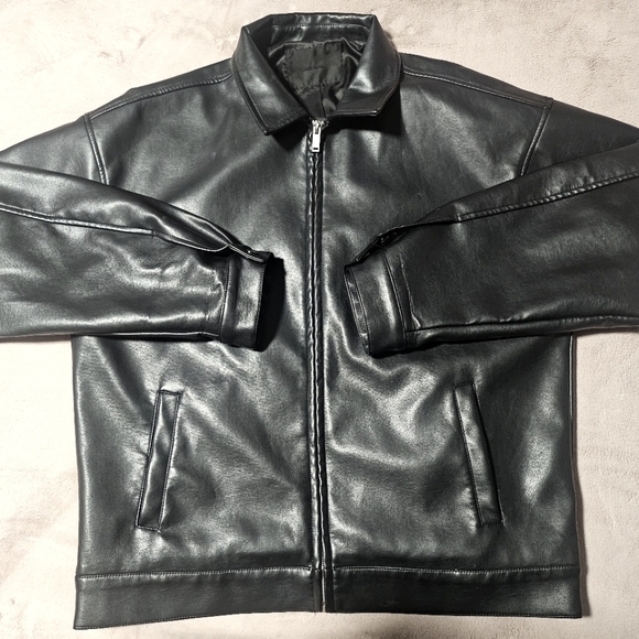 Vegan Oversize Leather Jacket - Unisex and Freesize - BLACK MOMENT - Picture 1 of 7